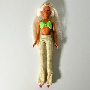 Vintage 90s Mattel Barbie Pearl Beach Teen Skipper Doll #19223 (33Y)